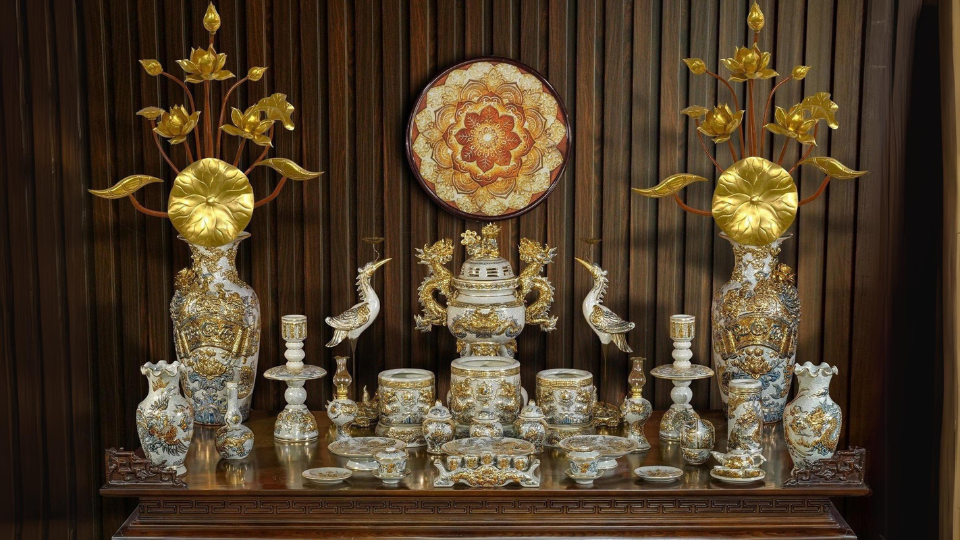 Thị trường gốm sứ Bát Tràng: Giữ hồn nghề, vươn tầm thời đại 4.0 2 dinh dong dat truoc hay sau bat huong